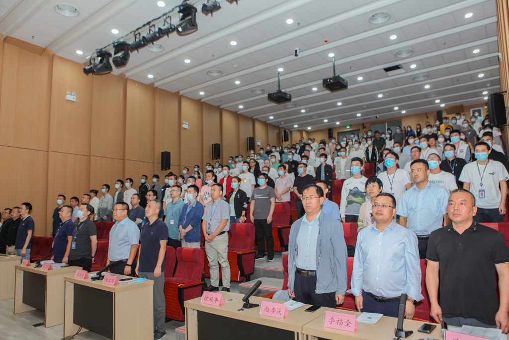 太阳成微电庆祝华天电子集团成立16周年表彰大会
